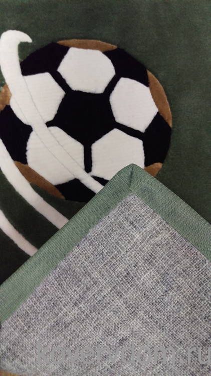 Ковер ручной работы с футбольной тематикой